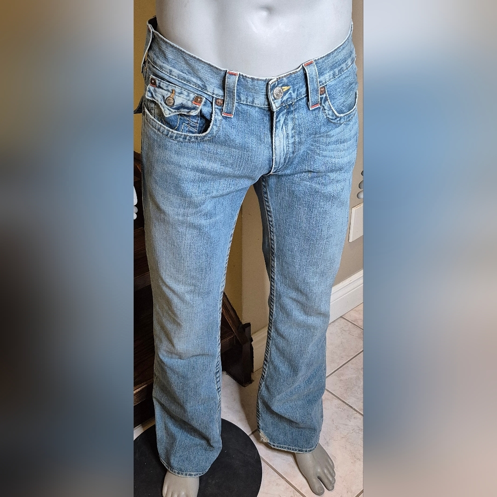 💢SOLD💢True Religion Sky Blue Bootcut Jeans - Picture 2 of 9